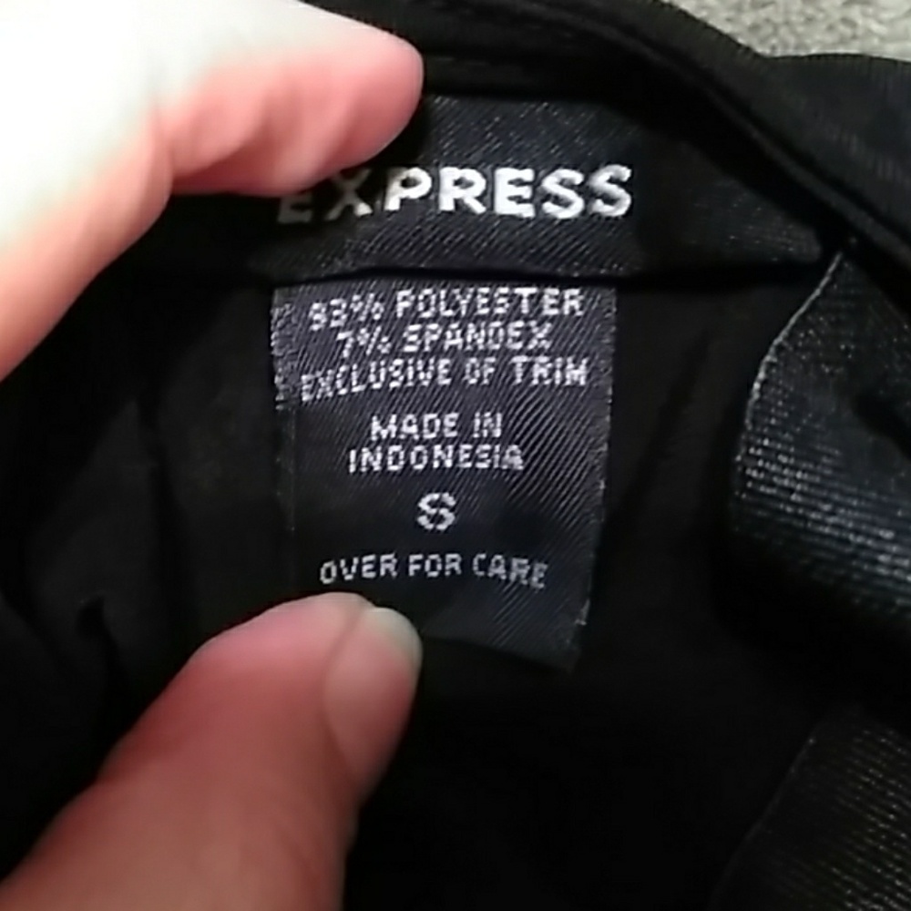 Open back - Picture 3 of 3